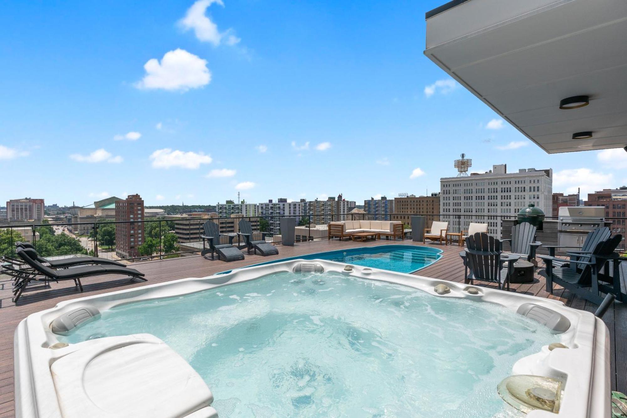 Stl City Penthouse Villa Saint Louis Exterior photo